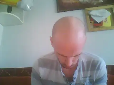 Snapshot of Rejtelmesest chatting on March 6, 11:14 am Rejtelmesest online show from March 6, 11:14 am