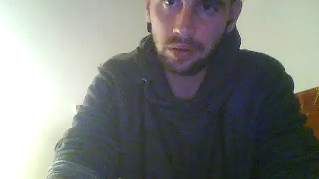 Snapshot of Rejtelmesest chatting on November 10, 9:58 pm Rejtelmesest online show from November 10, 9:58 pm