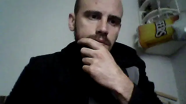 Snapshot of Rejtelmesest chatting on May 19, 10:54 am Rejtelmesest online show from May 19, 10:54 am