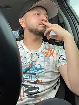 Clu0 online show from April 17, 7:28 pm