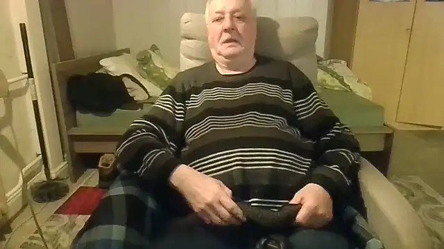 Sammy1660 online show from April 10, 1:11 am