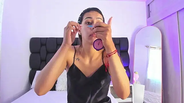 Snapshot of Cristel_Boom chatting on January 29, 1:07 pm Cristel Boom online show from January 29, 1:07 pm