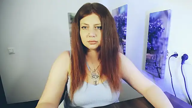 Snapshot of Lizzy_Love chatting on May 28, 12:24 pm Lizzy Love online show from May 28, 12:24 pm