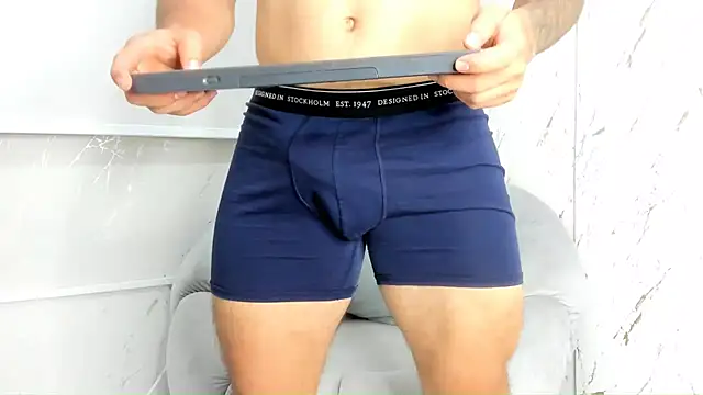 Snapshot of Ricardogo19 chatting on July 2, 8:26 pm Ricardogo19 online show from July 2, 8:26 pm