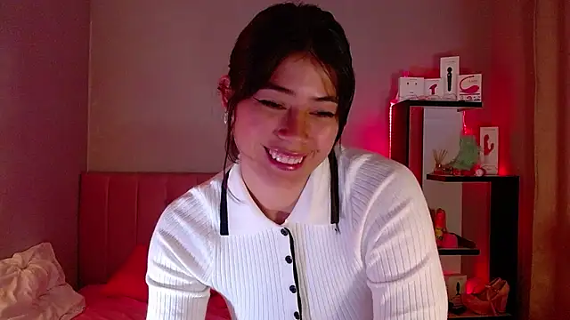 LoaLuxury online show from March 14, 1:05 am