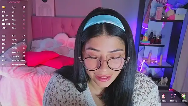 LoaLuxury online show from February 9, 6:01 pm