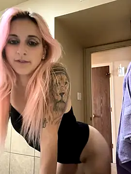 Snapshot of brooklyn3twelve chatting on November 19, 9:26 pm brooklyn3twelve online show from November 19, 9:26 pm