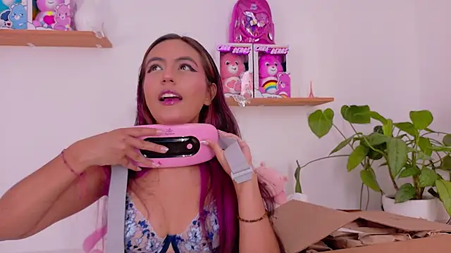 emily bank online show from April 5, 4:26 pm