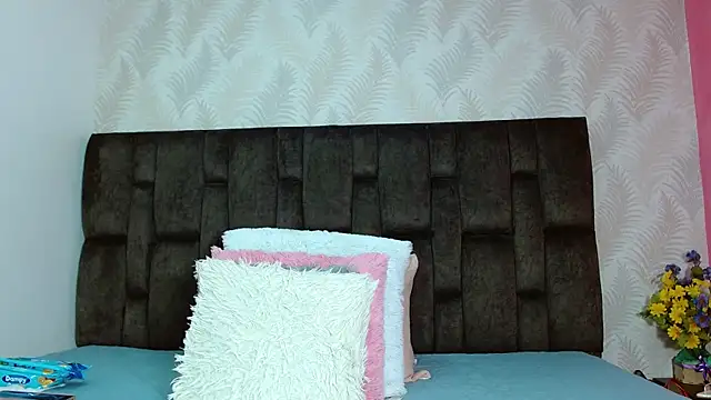 Snapshot of JuanitaDelMar chatting on September 30, 10:04 pm JuanitaDelMar online show from September 30, 10:04 pm