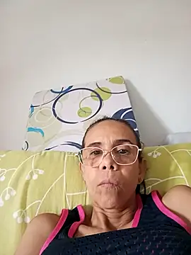 Snapshot of JuanitaDelMar chatting on November 10, 12:48 pm JuanitaDelMar online show from November 10, 12:48 pm