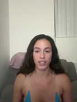 brookehoneynina online show from March 21, 12:18 am