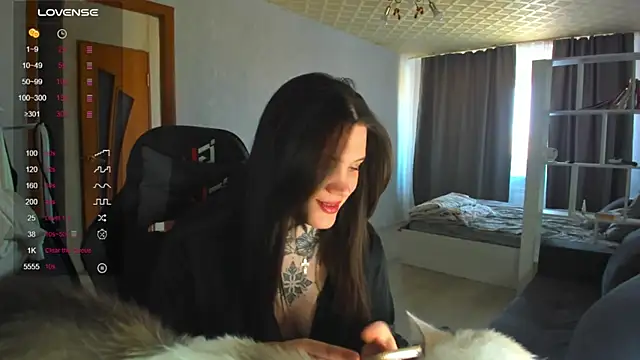 AizaRose online show from April 16, 7:20 am