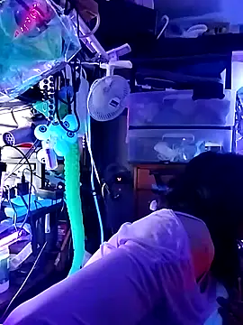 gurlnips online show from March 14, 11:43 pm