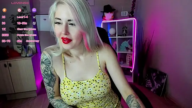 Snapshot of Mermaid_N chatting on May 10, 1:33 am Mermaid N online show from May 10, 1:33 am