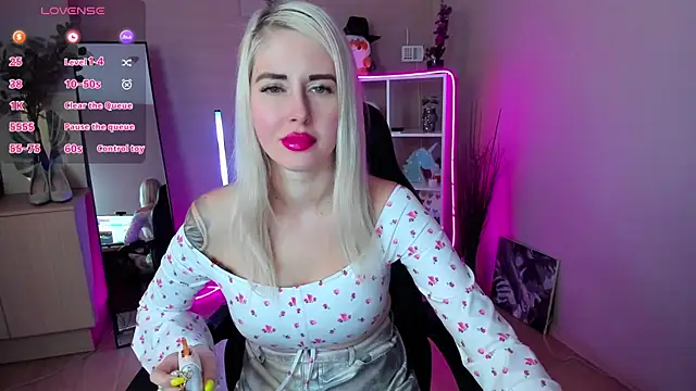 Snapshot of Mermaid_N chatting on May 26, 1:34 am Mermaid N online show from May 26, 1:34 am