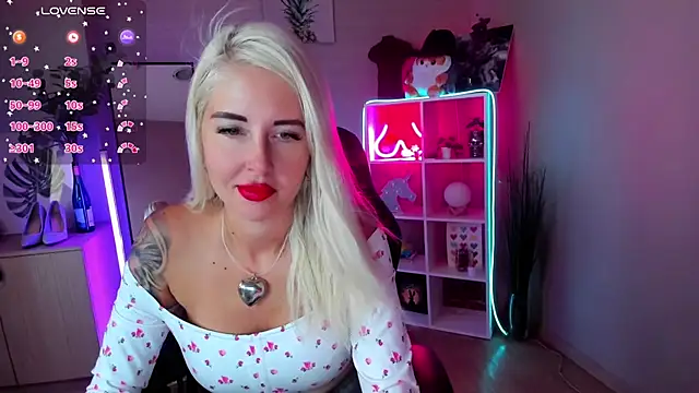 Snapshot of Mermaid_N chatting on July 10, 1:43 am Mermaid N online show from July 10, 1:43 am