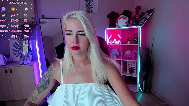 Snapshot of Mermaid_N chatting on July 22, 1:30 am Mermaid N online show from July 22, 1:30 am