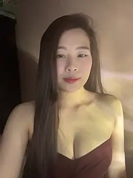 Snapshot of Bae1103 chatting on April 29, 5:30 pm Bae1103 online show from April 29, 5:30 pm