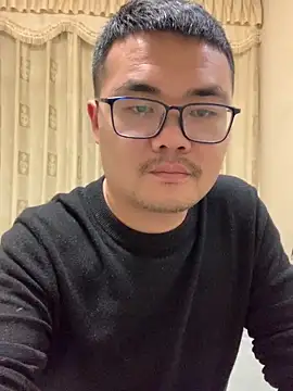 lililiwuwuwu online show from March 22, 1:19 pm