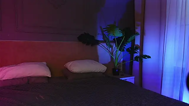 Liv Fay online show from March 5, 3:19 pm