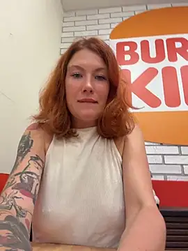 Snapshot of Liv_Fay chatting on July 22, 4:21 pm Liv Fay online show from July 22, 4:21 pm