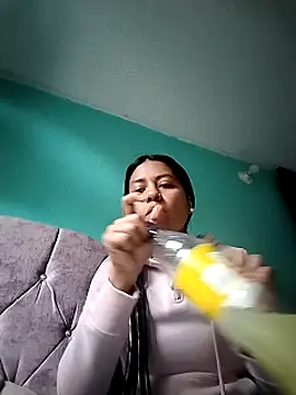 Tiphanydirty3 online show from February 17, 8:58 pm