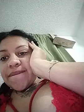 Snapshot of Tiphanydirty3 chatting on May 29, 4:21 am Tiphanydirty3 online show from May 29, 4:21 am