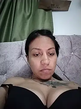 Snapshot of Tiphanydirty3 chatting on July 15, 5:02 am Tiphanydirty3 online show from July 15, 5:02 am