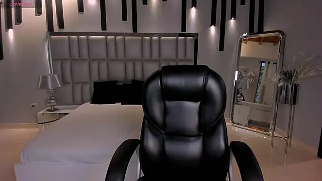 CelestePalmer  online show from March 15, 11:27 am