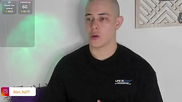 Snapshot of Alan_hadid1 chatting on December 2, 3:47 am Alan hadid1 online show from December 2, 3:47 am