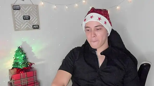 Snapshot of Alan_hadid1 chatting on December 17, 2:33 am Alan hadid1 online show from December 17, 2:33 am