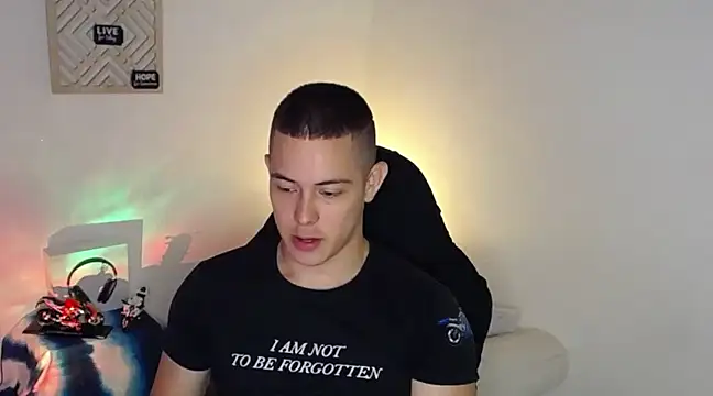 Snapshot of Alan_hadid1 chatting on January 16, 7:31 pm Alan hadid1 online show from January 16, 7:31 pm