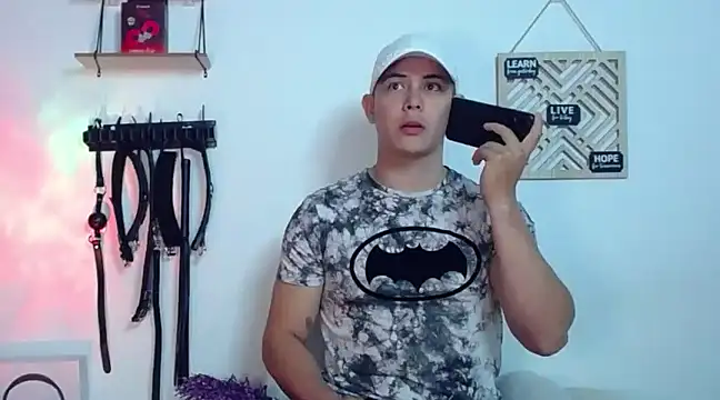 Snapshot of Alan_hadid1 chatting on January 18, 6:43 pm Alan hadid1 online show from January 18, 6:43 pm