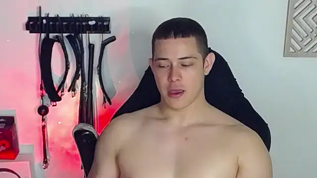 Snapshot of Alan_hadid1 chatting on January 28, 3:04 am Alan hadid1 online show from January 28, 3:04 am