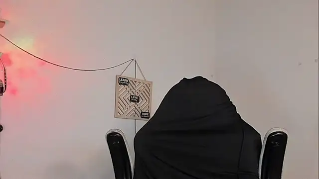 Snapshot of Alan_hadid1 chatting on March 2, 11:42 pm Alan hadid1 online show from March 2, 11:42 pm