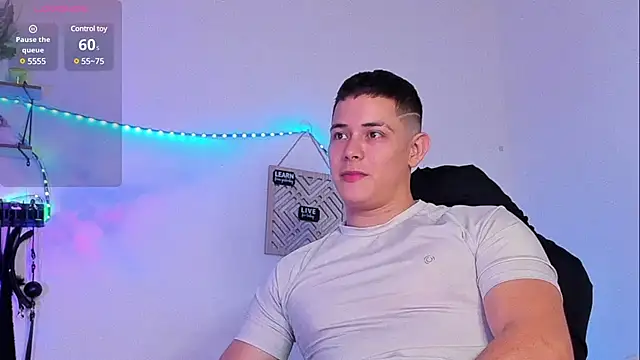 Snapshot of Alan_hadid1 chatting on March 8, 8:03 pm Alan hadid1 online show from March 8, 8:03 pm