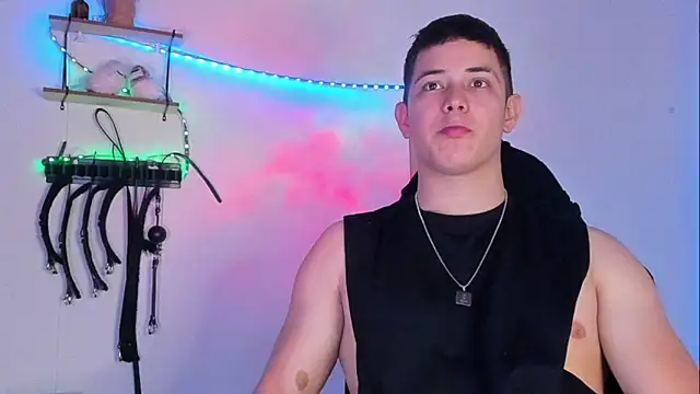 Snapshot of Alan_hadid1 chatting on March 19, 8:22 pm Alan hadid1 online show from March 19, 8:22 pm