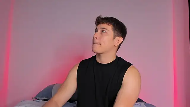 Snapshot of Alan_hadid1 chatting on October 1, 2:01 pm Alan hadid1 online show from October 1, 2:01 pm