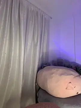 Snapshot of Tsuki-moon chatting on July 23, 3:04 am Tsuki-moon online show from July 23, 3:04 am