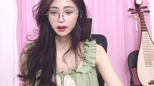 ---MIA--- online show from April 10, 4:28 am