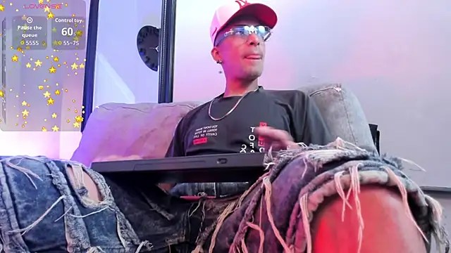 DrakeNeumann online show from March 24, 3:22 am