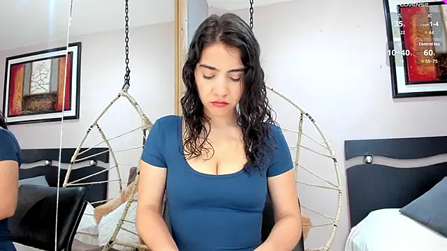 Miranda doll  online show from February 7, 12:20 pm