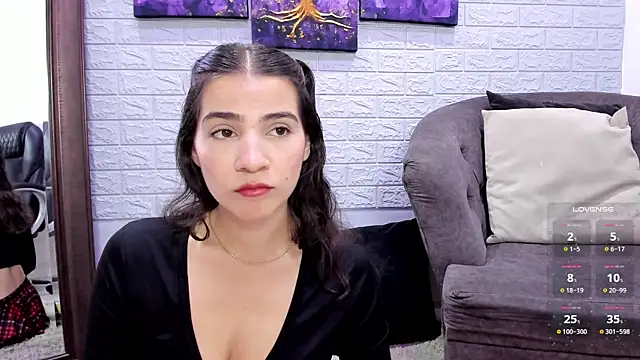 Miranda doll  online show from April 18, 12:20 pm