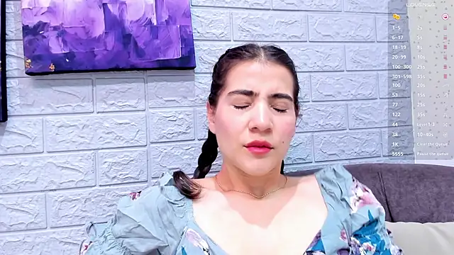 Snapshot of Miranda_doll_ chatting on June 3, 12:19 pm Miranda doll online show from June 3, 12:19 pm