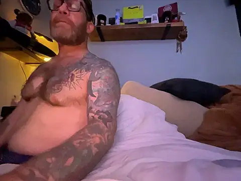 Tattooednakedguy online show from April 6, 1:14 am