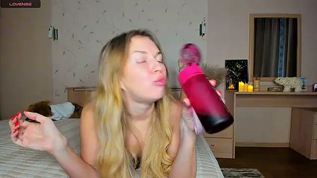 Snapshot of Jeanne_Williams chatting on January 23, 2:12 am Jeanne Williams online show from January 23, 2:12 am