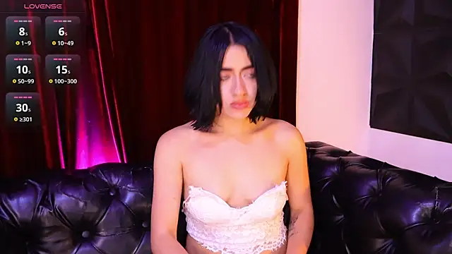 KasiaNoir  online show from April 11, 12:37 am