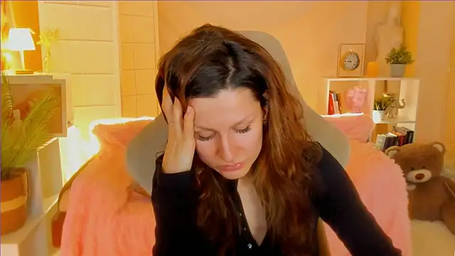 Snapshot of April_o_Nill chatting on February 24, 10:48 am April o Nill online show from February 24, 10:48 am