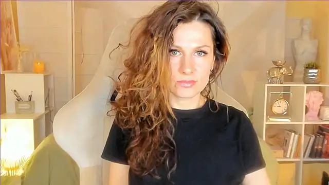 Snapshot of April_o_Nill chatting on March 16, 2:55 pm April o Nill online show from March 16, 2:55 pm