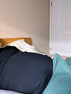 Snapshot of Mgman4365 chatting on March 23, 12:15 am Mgman4365 online show from March 23, 12:15 am